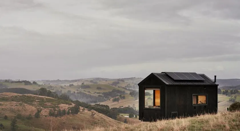 Hike to your Off-Grid Cabin Deep in Nature - Santi - Image 1