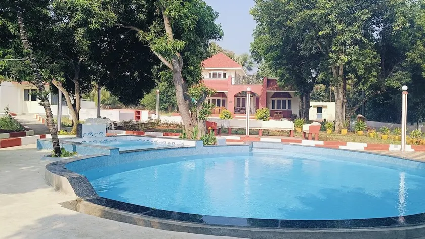 Suvira beach Resort - Image 1