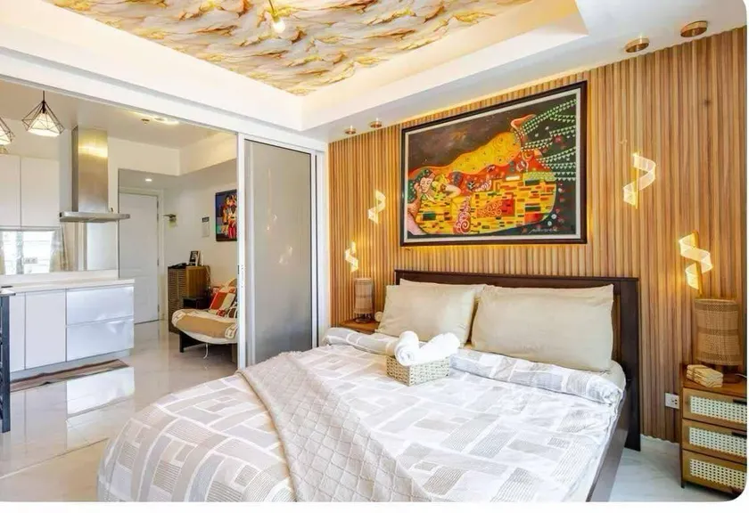 Paris Hilton Beach resort - Image 1