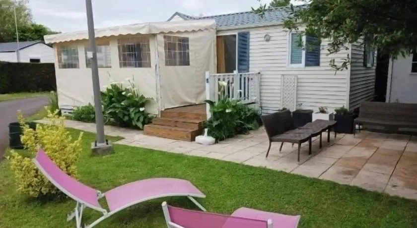 Bungalow convivial à Saint Arnoult avec piscine - Image 1