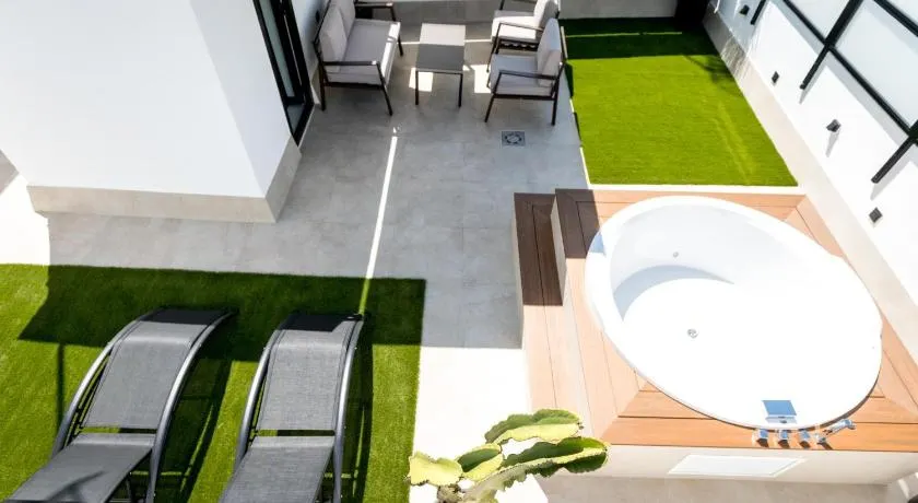 Pj Terraza Privada Bañera exterior junto Catedral - Image 1