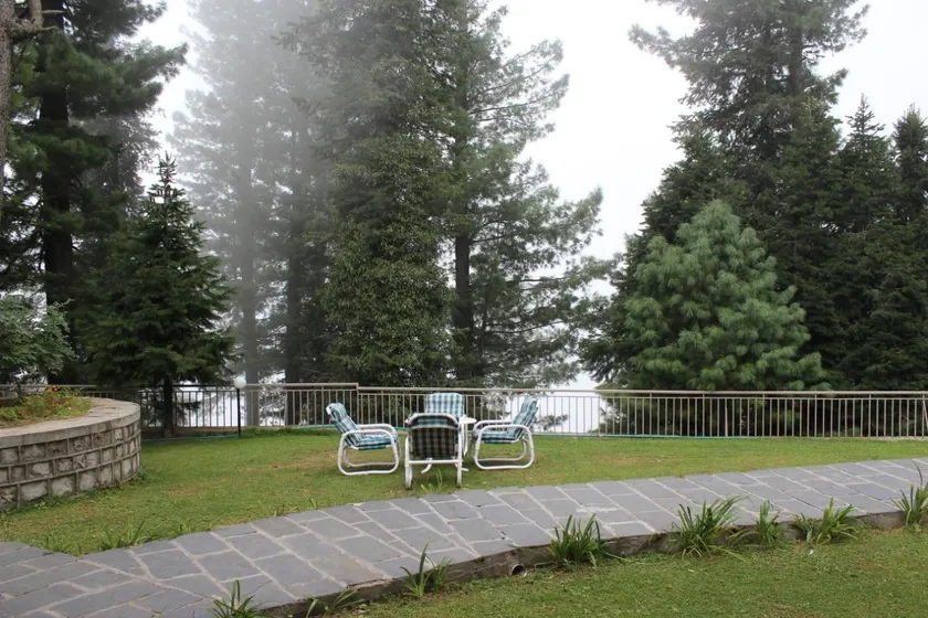 Blue Pine Retreat - Image 1
