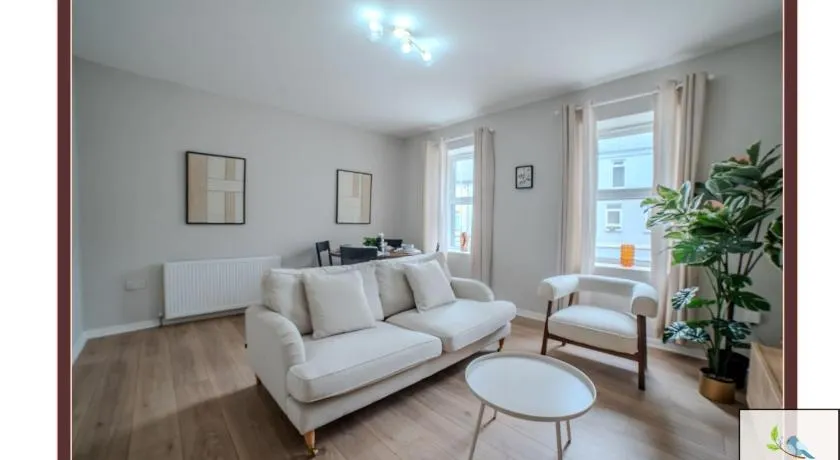 Tandragee Stays - Modern 1 Bed Apartment - Image 1