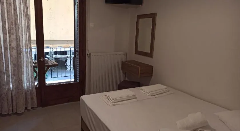 Eirini Filippou rooms - Image 1