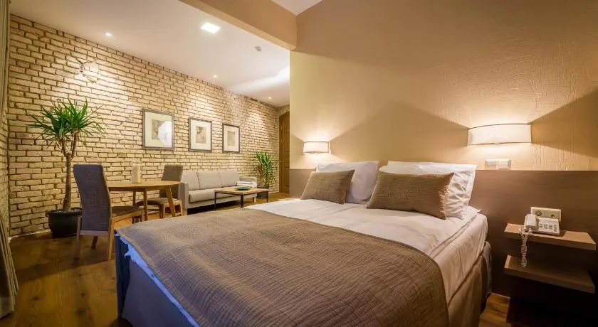 New Town Home - Image 1