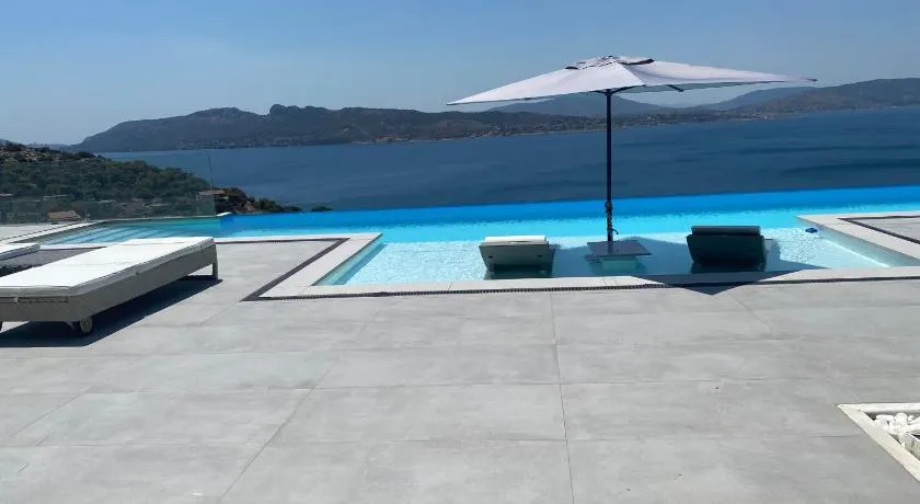 Villa Infinity - Image 1
