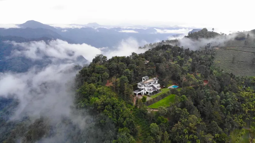 Chateau Woods Resort - Image 1
