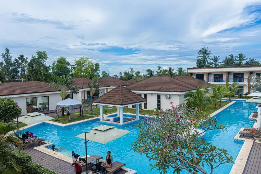 Amphitrite Resort - Image 1