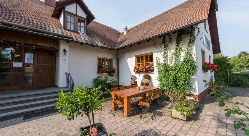 Hofmann`s Apartements & Ferienwohnungen - Image 1