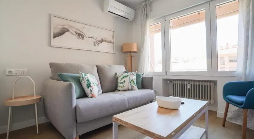 Cozy studio-Chamberí - Image 1