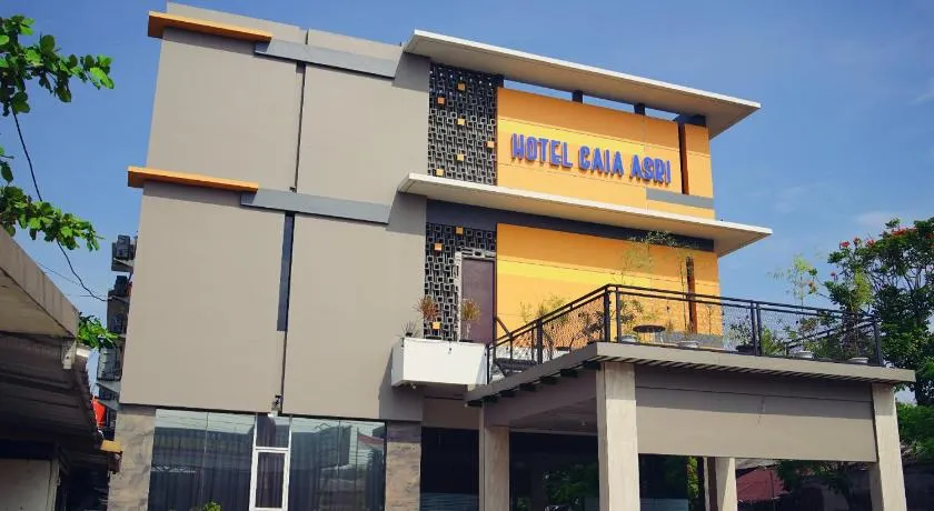 Gaia Asri Hotel - Image 1