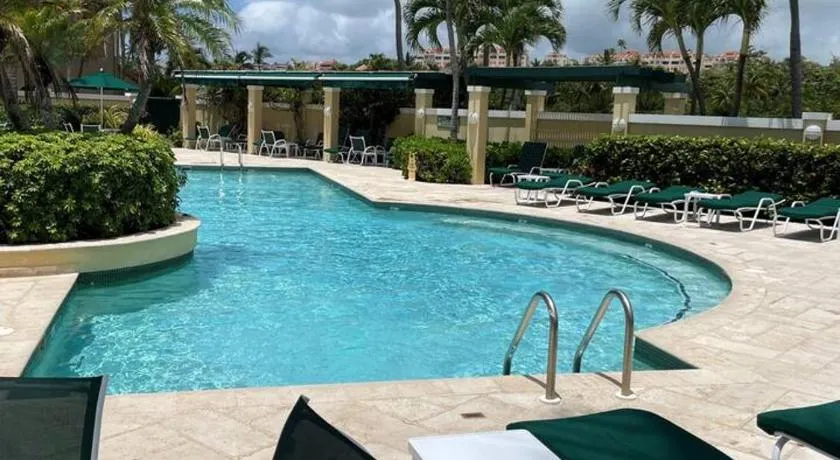 Carey Beach Villa - Image 1