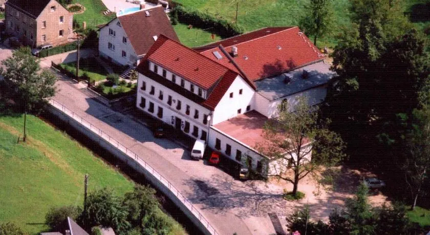 Landhotel Goldener Löwe - Image 1