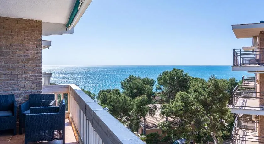 Hauzify I Apartament Punta del Cavall - Image 1