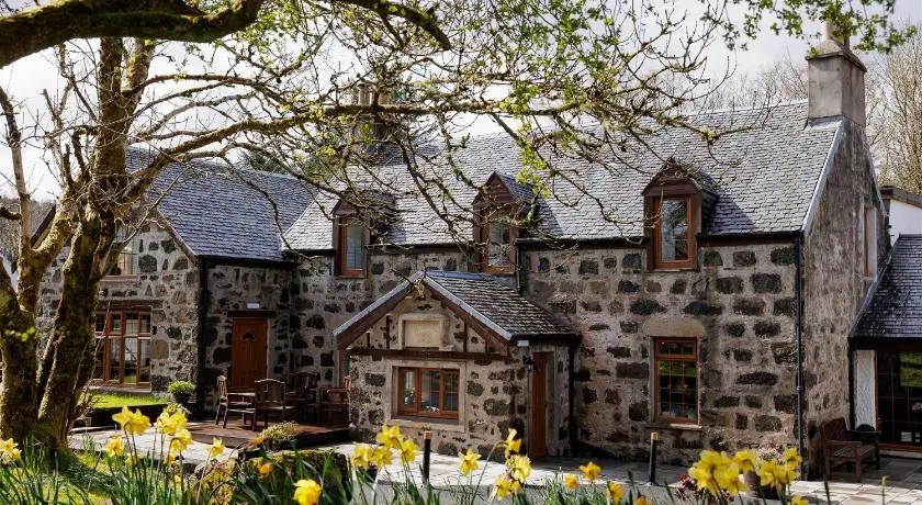 Edinbane Lodge - Image 1