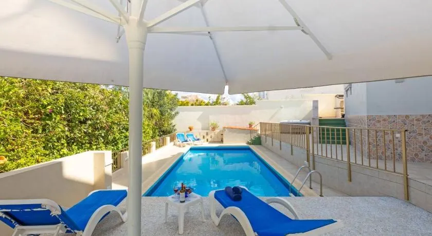 Villa Lorella - private pool, jacuzzi by Homely - Image 1