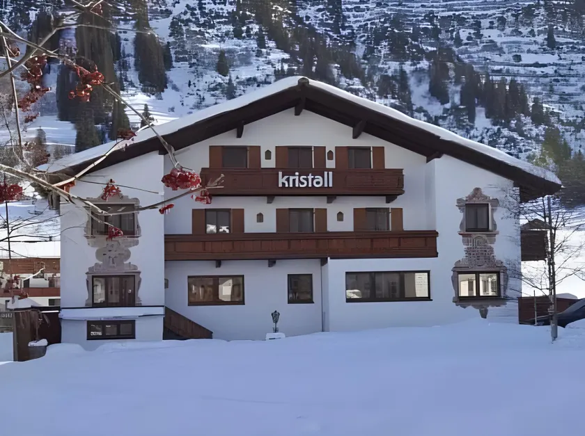 Hotel Kristall - Image 1