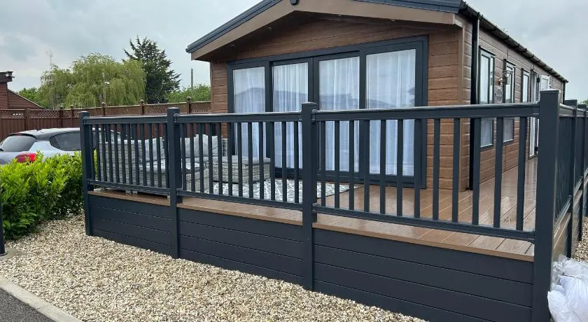 Kingfisher Lodge Long Acre Holiday Park - Image 1