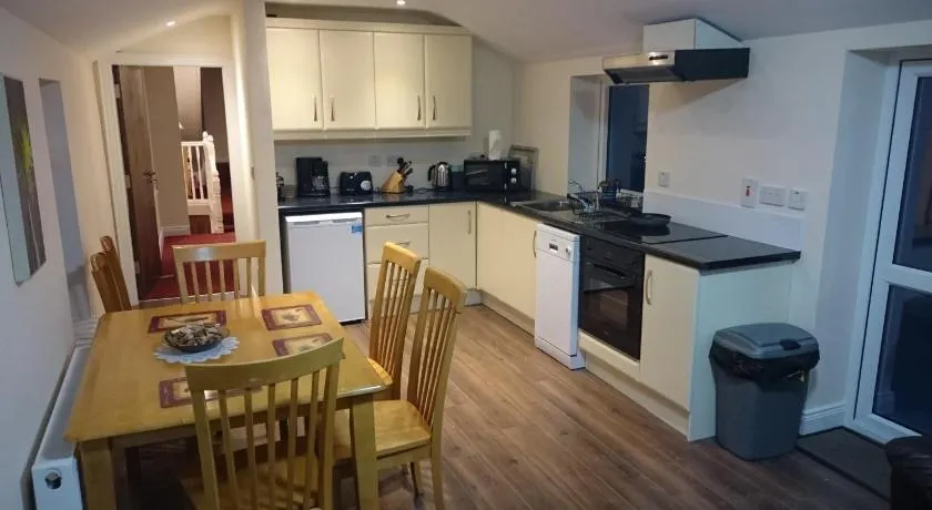 Esker House - Image 1