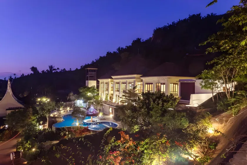Jambuluwuk Convention Hall & Resort Batu - Image 1