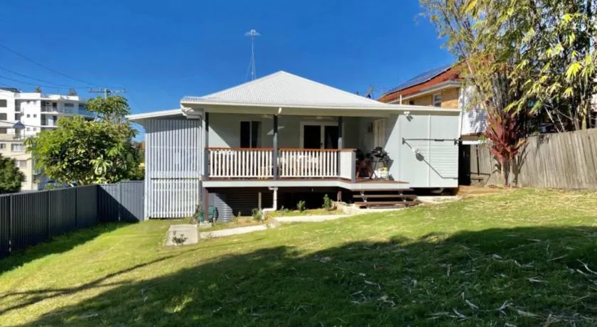 Blue Beach House - Image 1
