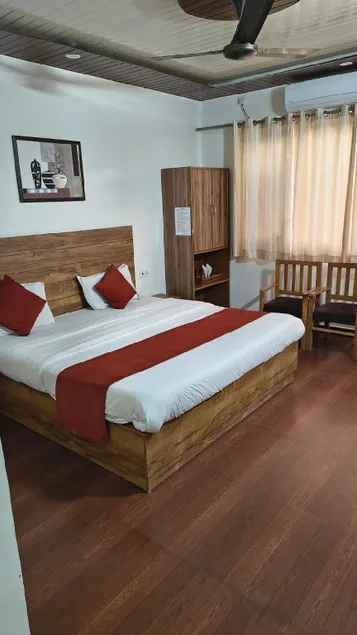 Hotel pride inn - Image 1