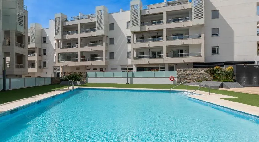Appartement 'Acogedor Apartamento 2 Dormitorios' avec piscine partagée, Wi-Fi et climatisation - Image 1