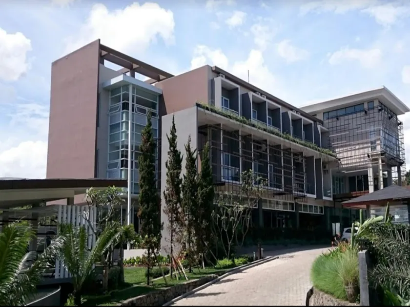 Moscato Hotel - Image 1
