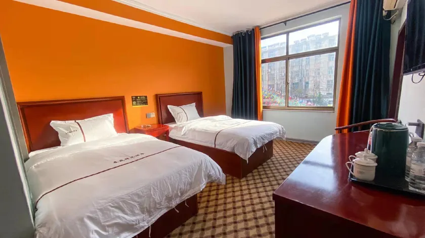 Taisheng Select Hotel (Kaiyuan Shopping Mall Branch) - Image 1