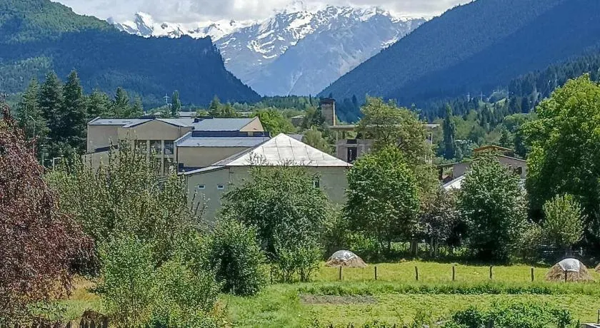 Jeiran Japaridze's Guesthouse - Image 1