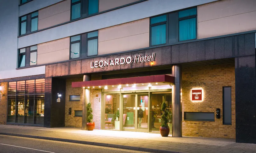 Leonardo Hotel Brighton - Image 1