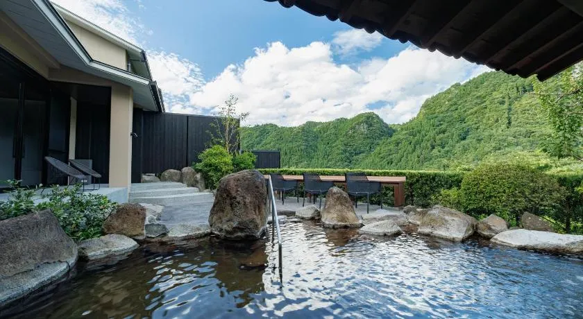 Okuhita Onsen Umehibiki - Image 1