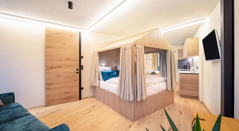 Avia Living Elisabeth - Image 1