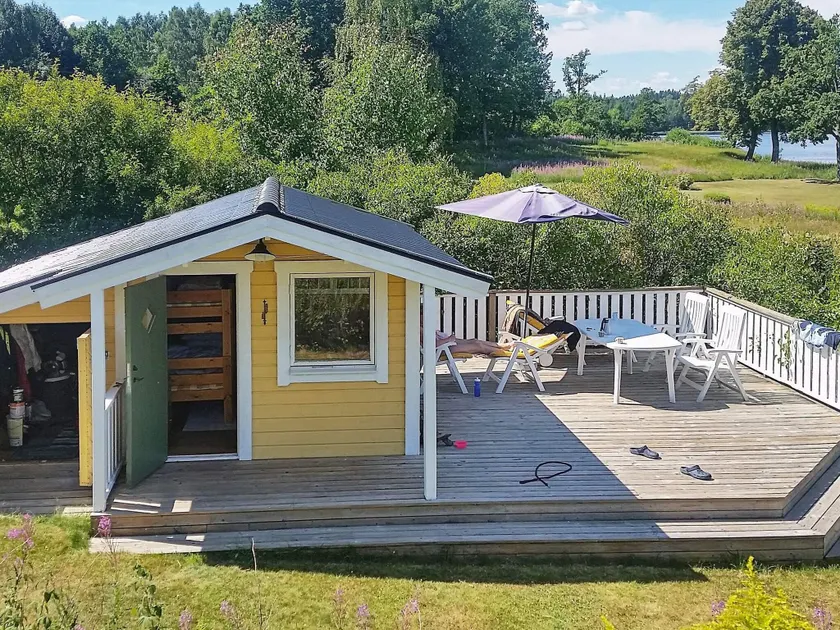 6 person holiday home in HOLSLJUNGA-By Traum - Image 1