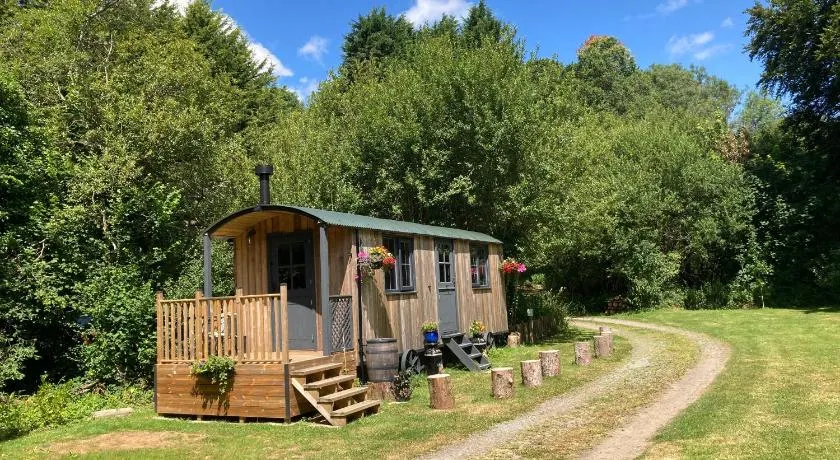 Brook the Shepherd Hut - Image 1