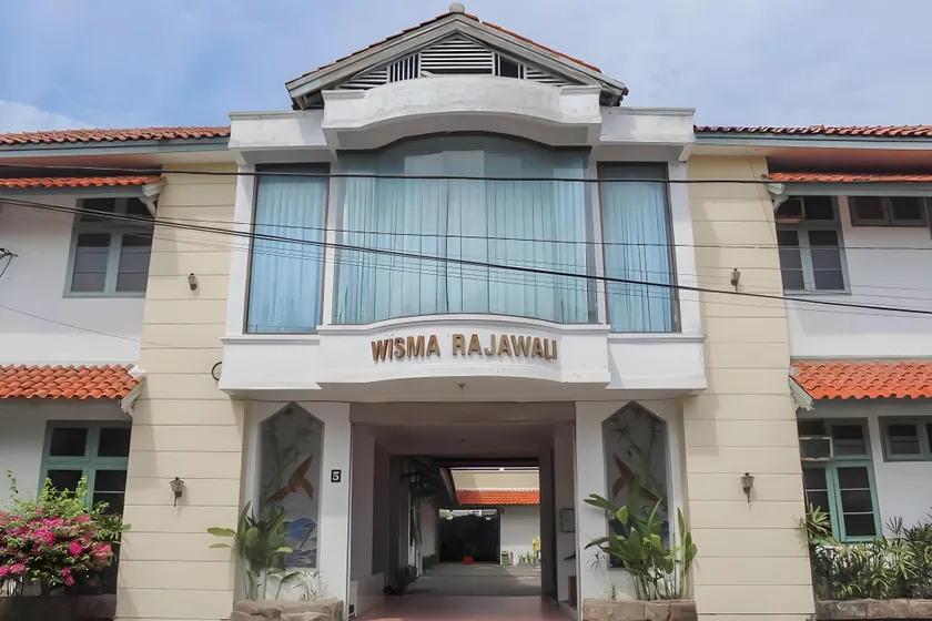 Hotel Rajawali Mitra RedDoorz - Image 1