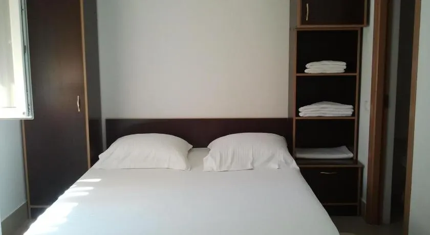 JR Motel - Image 1