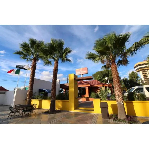 Mision Express Saltillo - Image 1