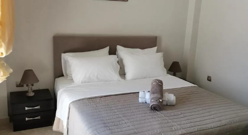 Spacious 2 bedroom apartment close to Lindos - sleeps 6 full air conditioning - Image 1
