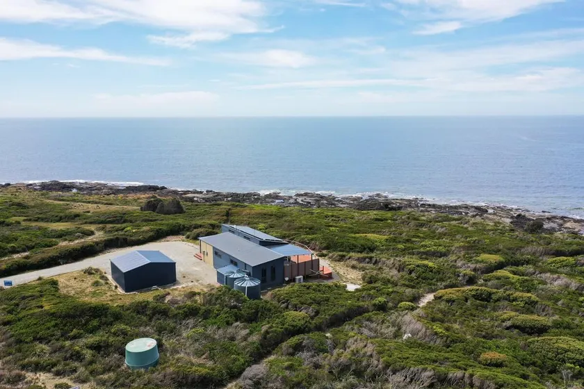 Seaspray Beach House - Image 1