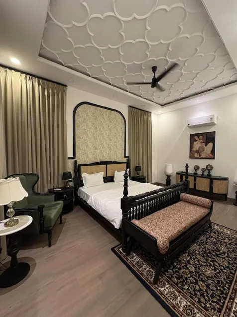 Manihar Farm Jaipur - Indo Chinese room - Image 1