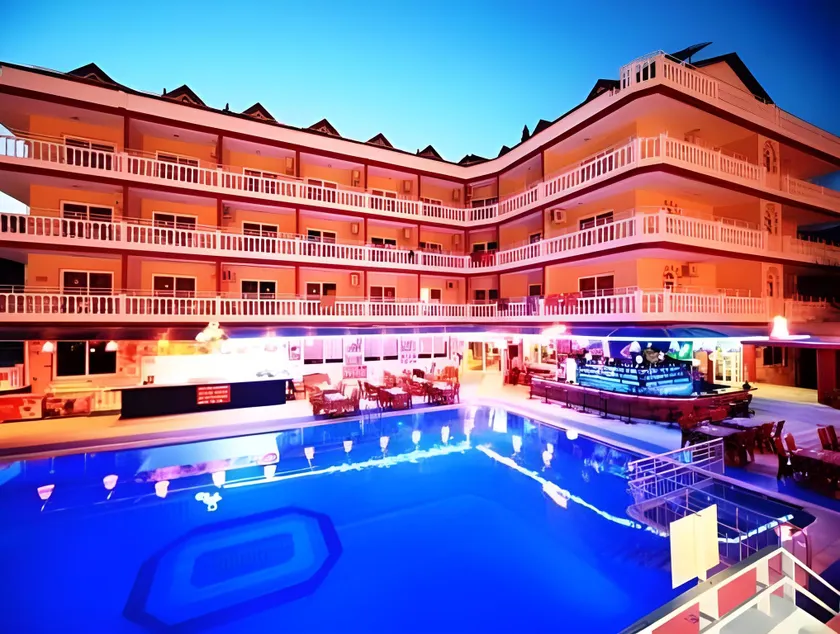Mustis Royal Plaza Hotel - Image 1