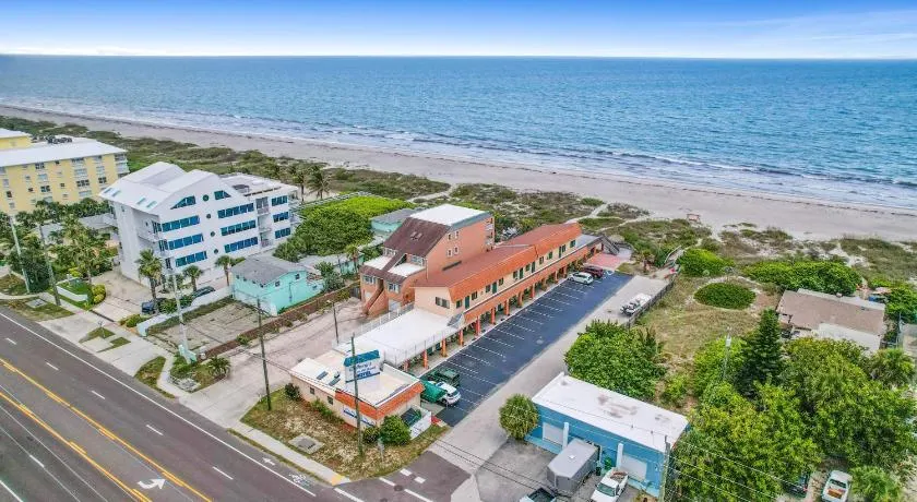 Anthony's on the Beach - Image 1