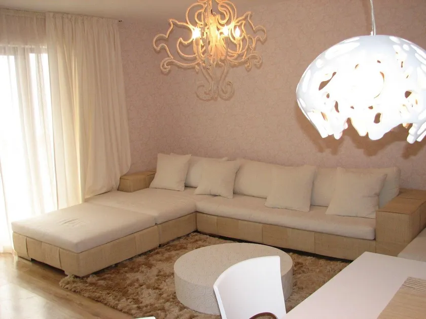 Apartment in Port Palace - Image 1