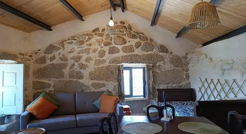 Casa do Casal - nature & village, AL - Image 1