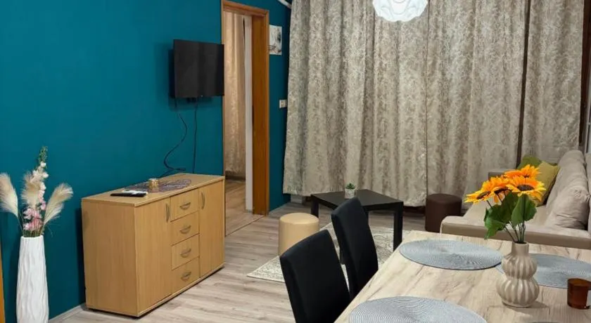 Green cozy two bedroom apartment in Rakovica - Image 1