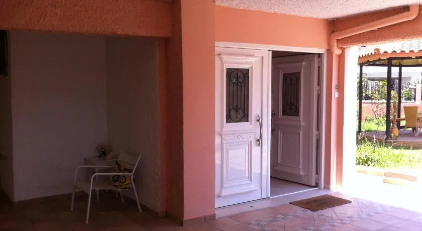 Villa Evi's - Image 1