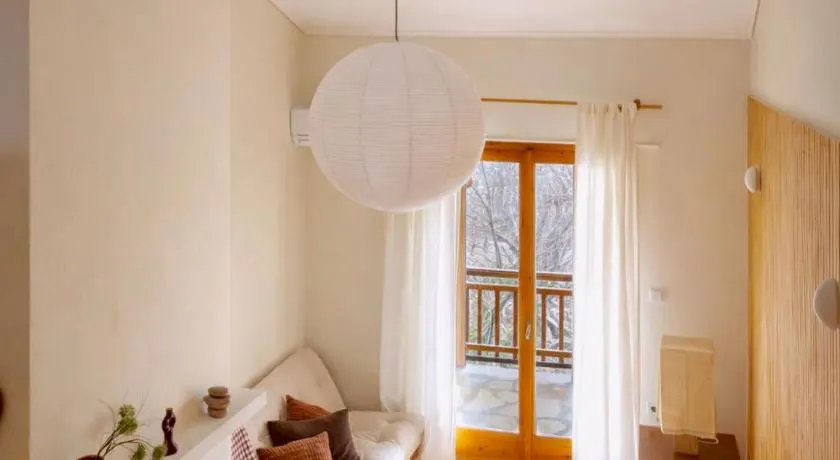 VYTINA LOFTS - Cozy 2-Level Loft Apartments with Fireplace & Mountain Views - Image 1
