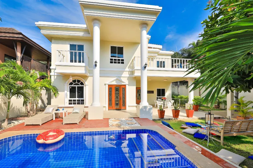 Sweet Villas Pattaya - Image 1