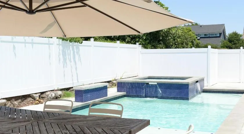 Lux 6BedRoom Villa with Salted Pool, Hot tub and near Disneyland - Image 1